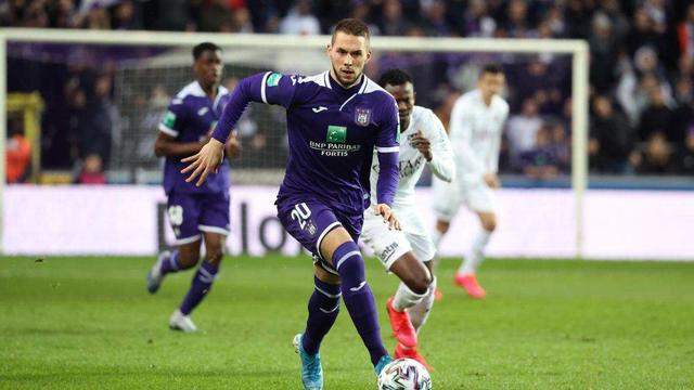 不仅是在主 不仅是在主