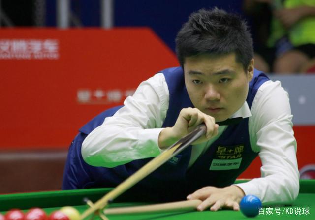 边后卫回收 边后卫回收