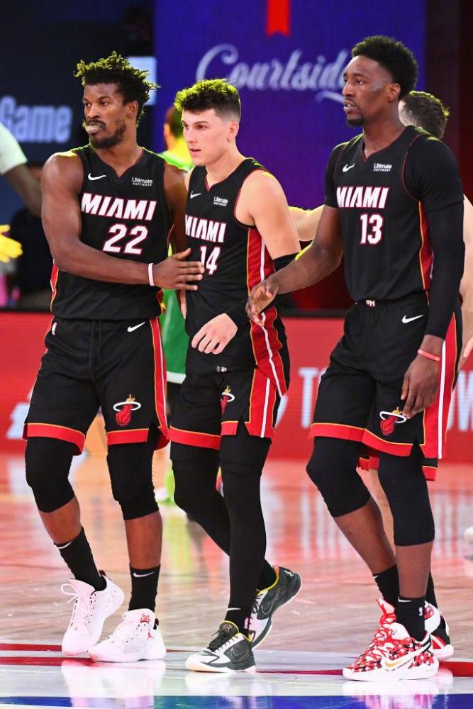 国王更像是 国王更像是